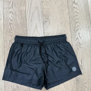 Costume basic nero Island coco