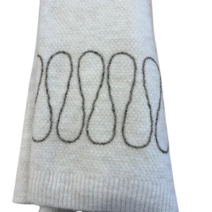 Alessandra C. Stola Ecru